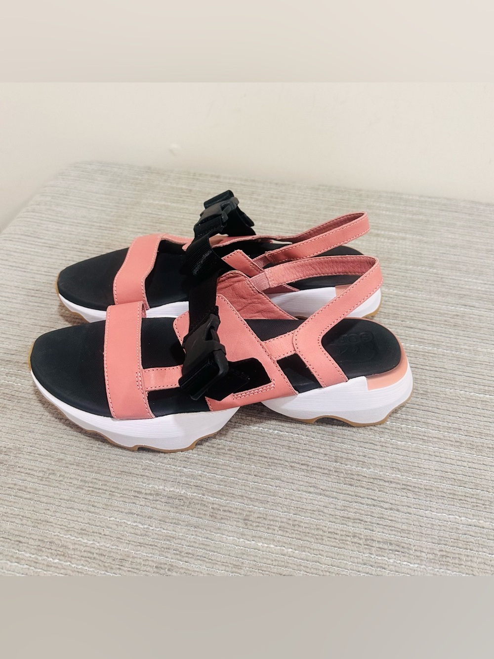 Sorel Women's Kinetic Impact Comfort Strappy Sandals Pink/Black Size 9 - Picture 2 of 10
